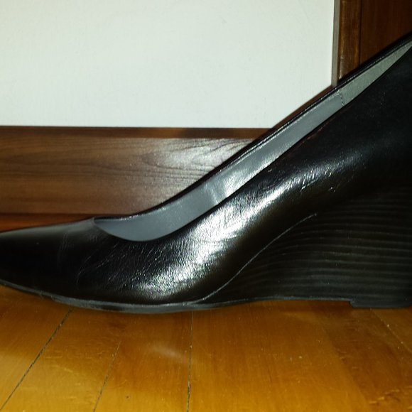 Calvin Klein Nadya Wedge Pump - Picture 8 of 11